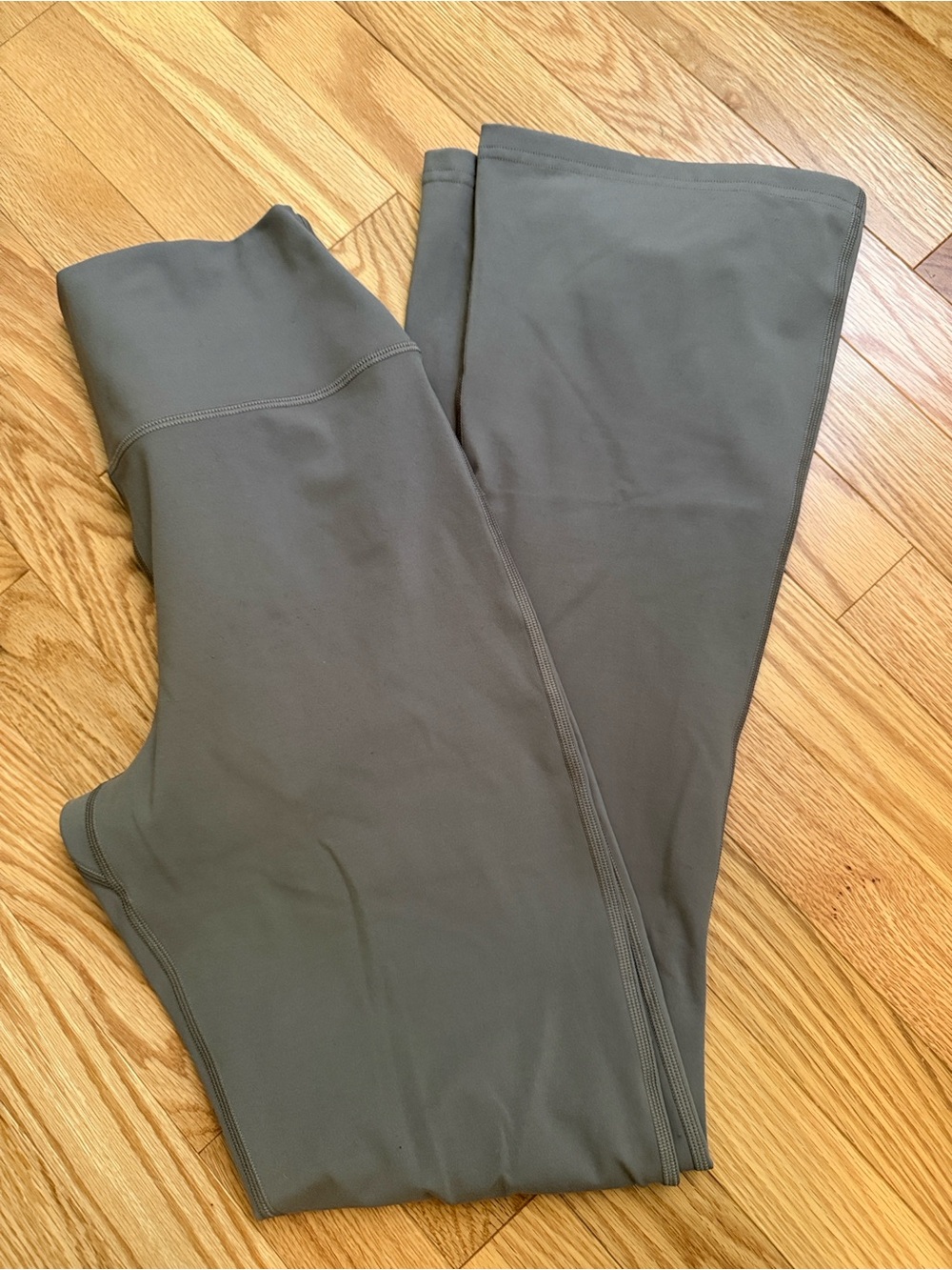 Spiritual Gangster Flare High-Rise Pants in Gray